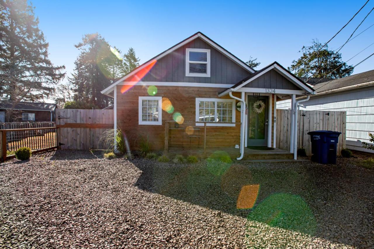 Villa Siletz Bay Getaway Lincoln City Exterior foto